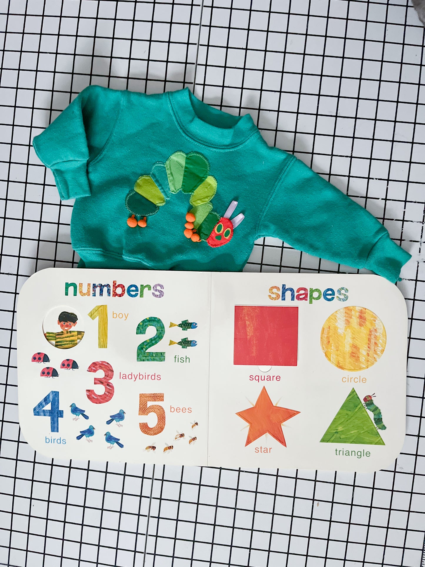 The Hungry Caterpillar Storybook Gift Set size 3-6mos