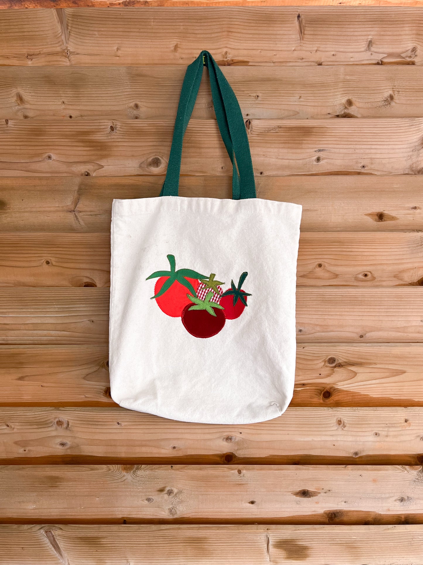 Farmers Market Tomato Tote - Green straps