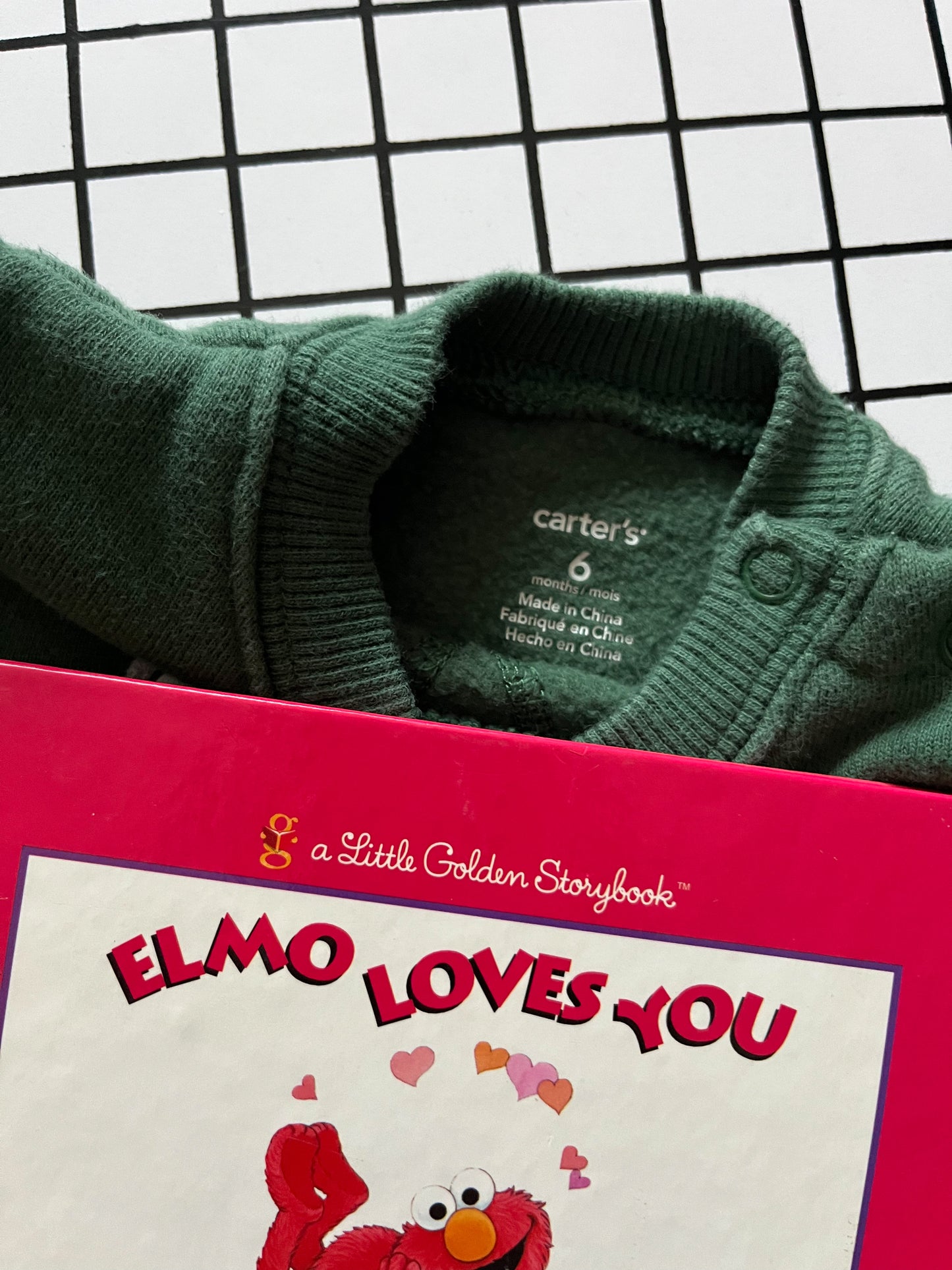 Elmo Storybook Gift Set size 6mos
