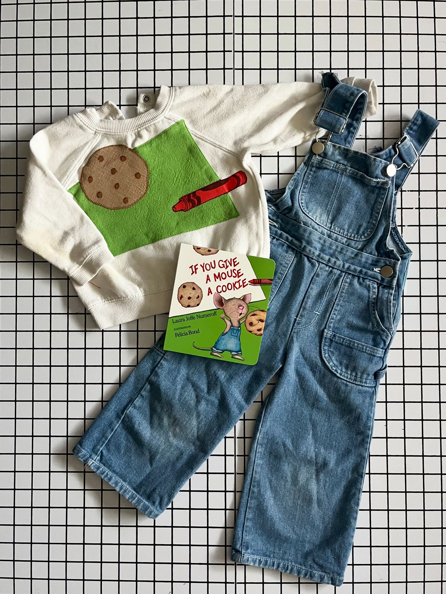 If You Give a Mouse A Cookie Storybook gift set size 3T