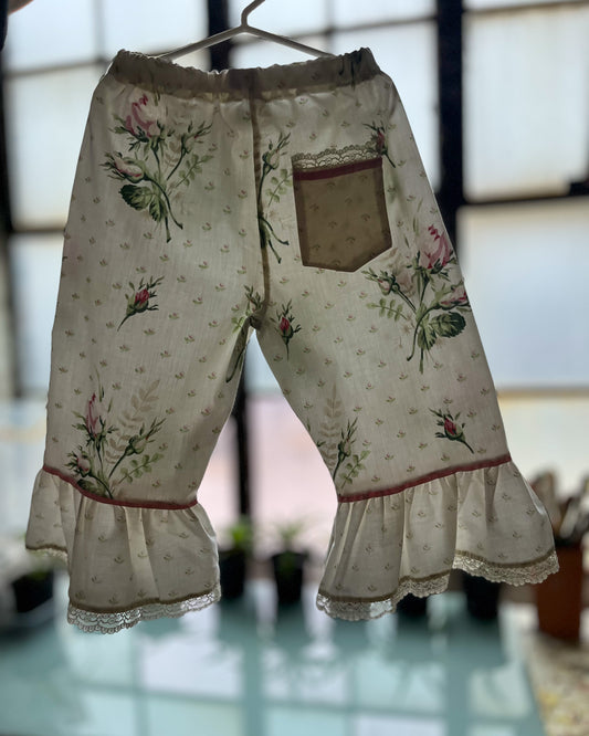 Ruffle Trim Pillowcase Pant - size 4/5