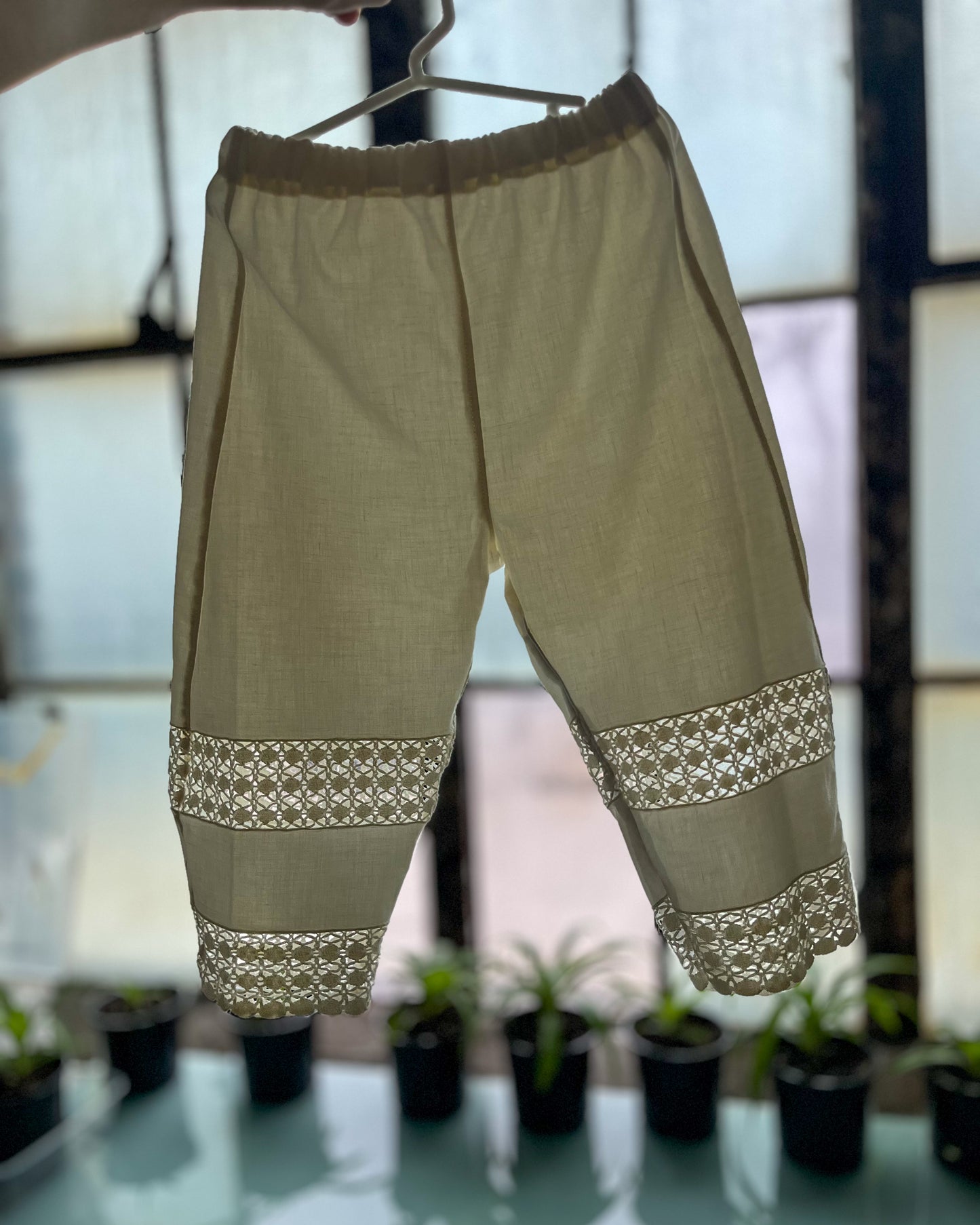 Ivory and Cotton Lace Pant - size 4