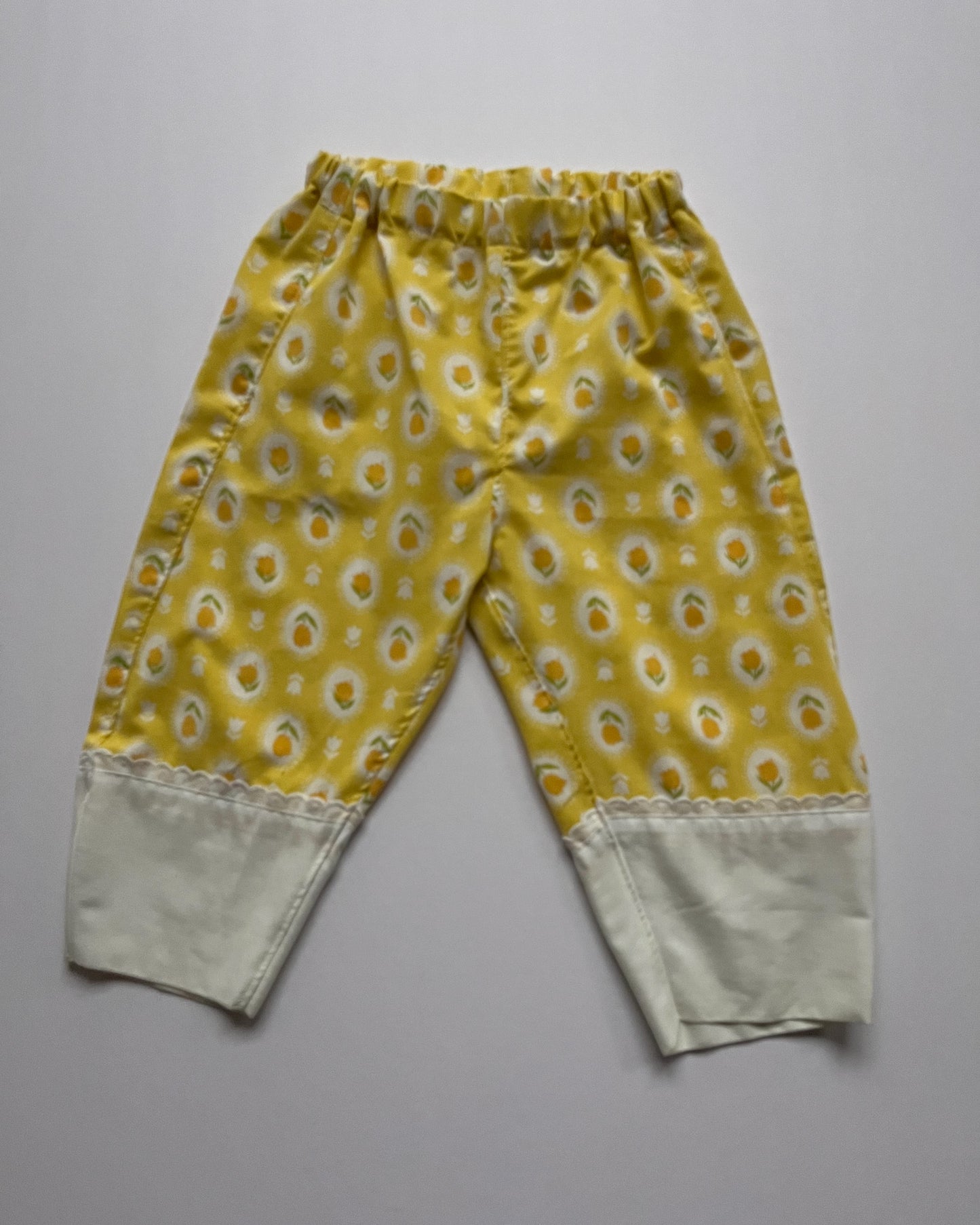 Tulips and Frills Pillowcase Pant - size 3T
