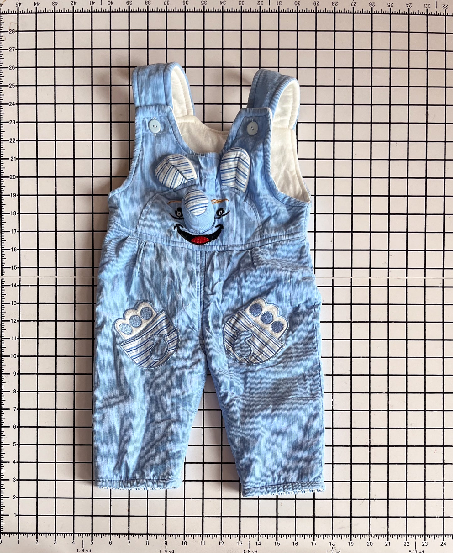 3D elephant overall - approx size 9-12m