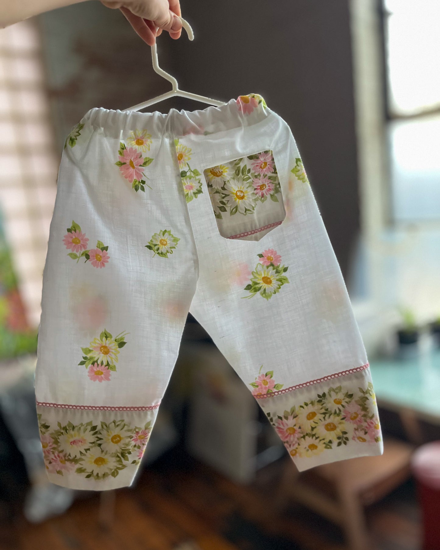 Daisy Pillowcase Pant - size 3T
