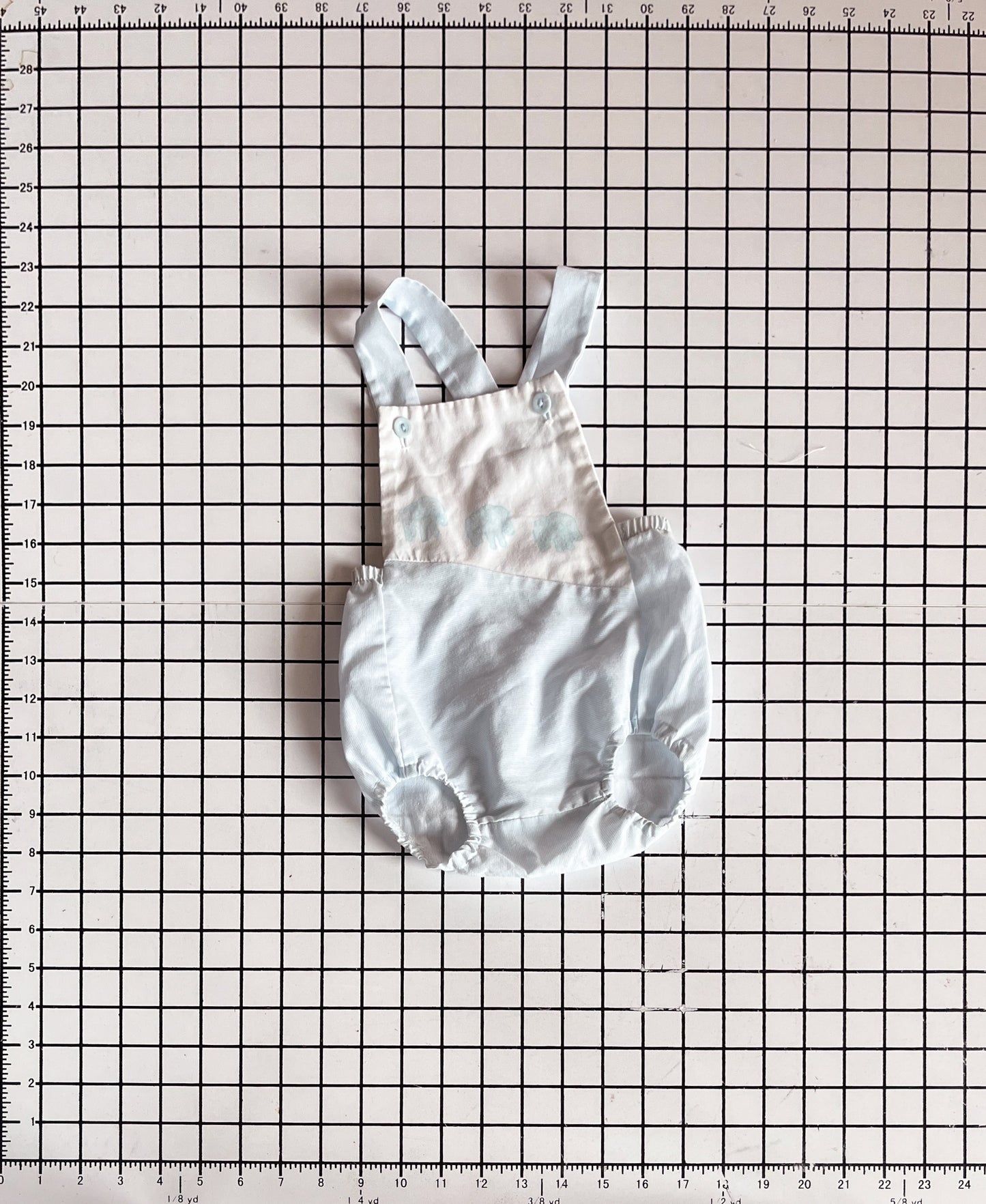 Elephant Shorterall - approx size 6-9m