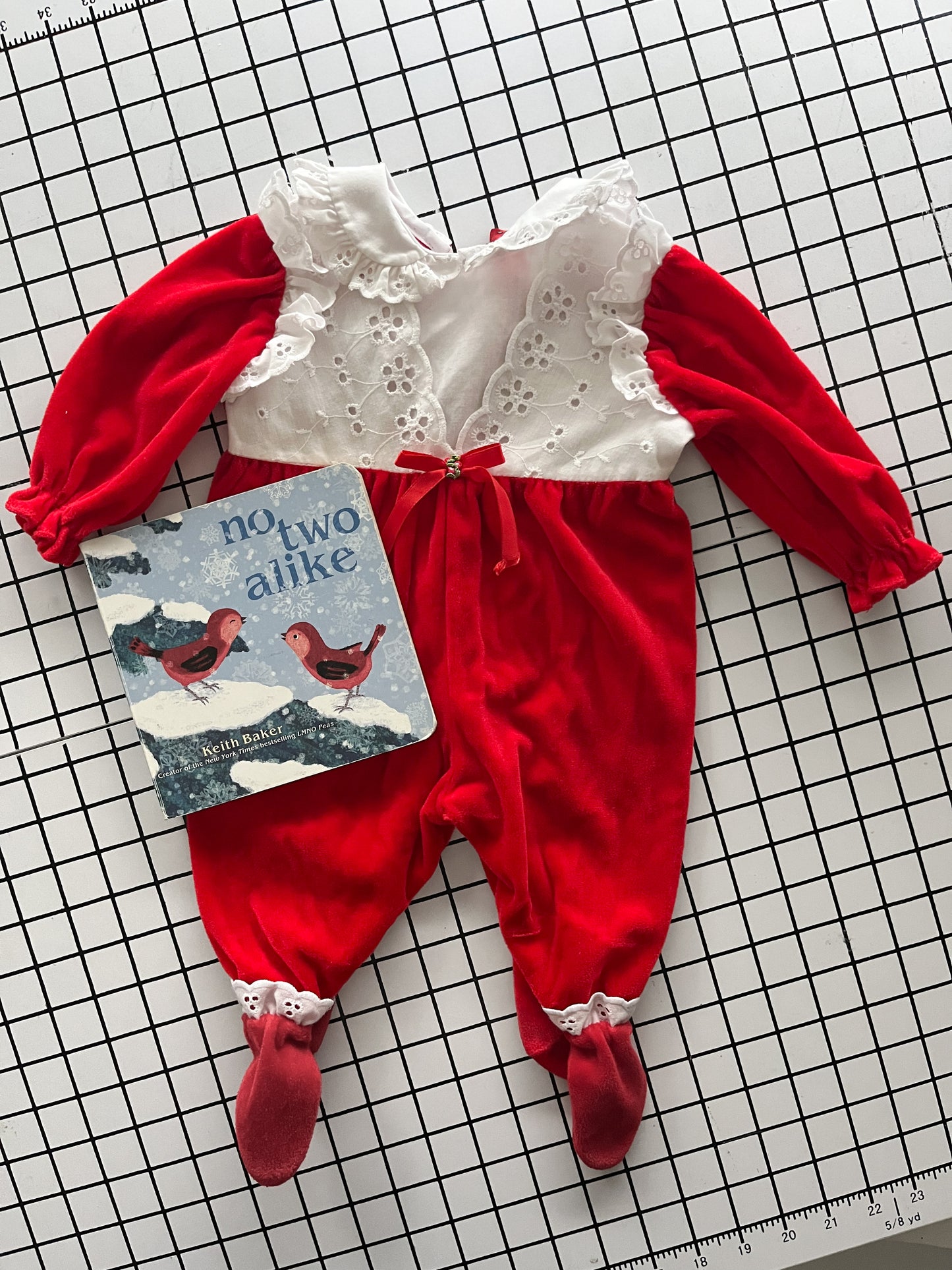 No Two Alike Storybook Gift Set size 6mos